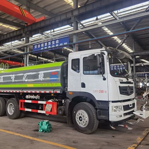 Dongfeng T5 iki oxlu 20-22 tonluq tikinti sahəsi su çiləyici maşın
