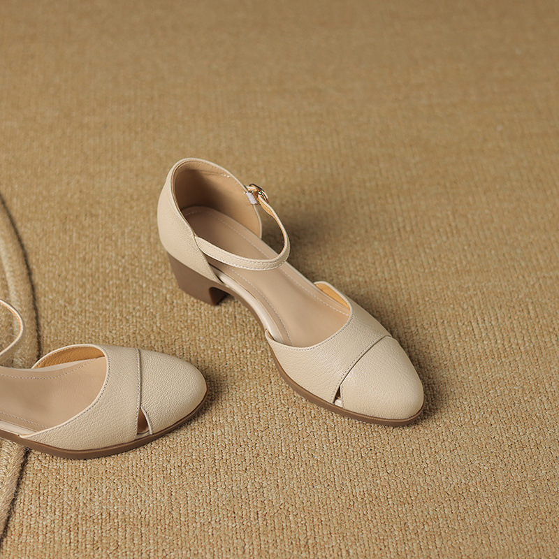 Sandal nữ da dê quai ngang khóa một dây, gót vừa 4,5 cm, mũi kín hở gót — Màu trắng nhạt