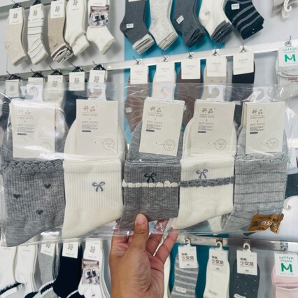 Kepin Women's Pure Cotton Autumn and Winter Mid-Calf Socks, Fresh Gray Trendy Socks, Best-Selling Model for Street Stalls, Wholesale from Manufacturer