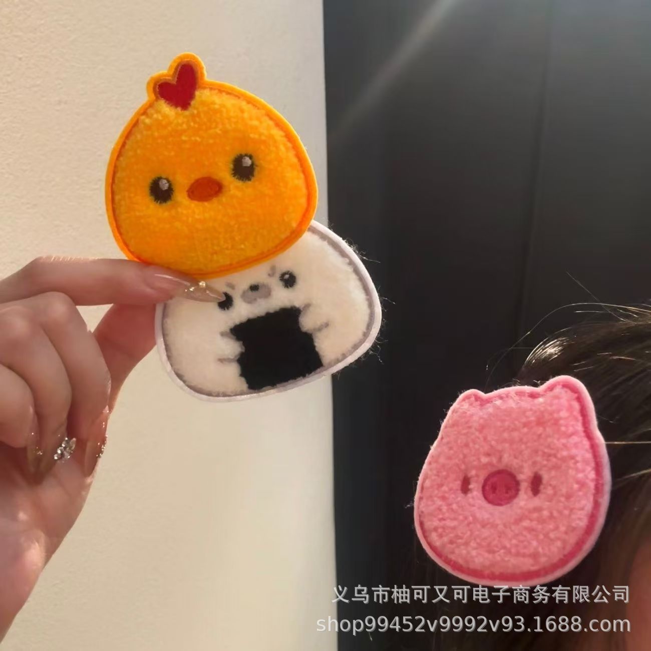 Cute Cartoon Chick and Pig Head Rice Ball Seamless Bangs Stickers for Girls, Magic Hair Stickers for Tidying up Forehead Hair
