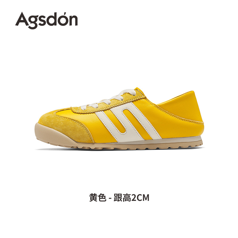 Zapatos blancos con suela plana para mujeres, verano de 2025, nuevos zapatos de suela gruesa para pisar dos zapatos casuales.