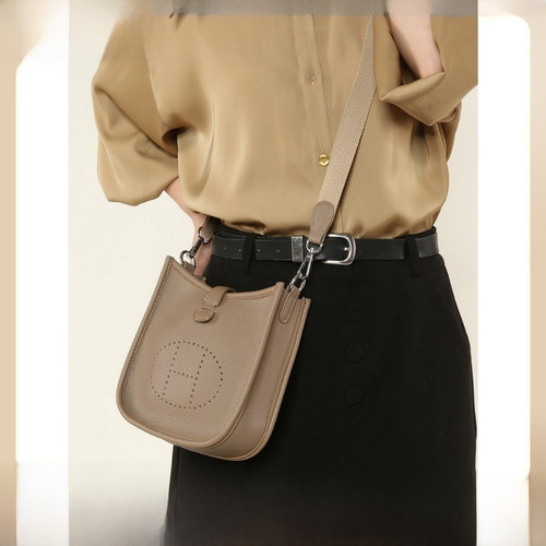 Evelyn Women's Bag with H-Letter Embroidery Phone Bag Mini Fashion Personality Shoulder Bag for Women