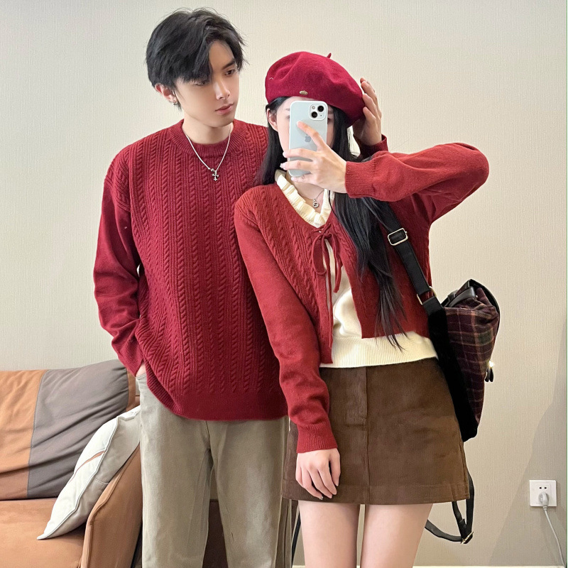 프랑스 커플 스웨터 2024 가을과 겨울 새로운 게으른 스타일 가짜 투피스 니트 스웨터 화이트 에지 V-NECK 레이스 업 스웨터