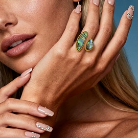 项链;戒指;耳环