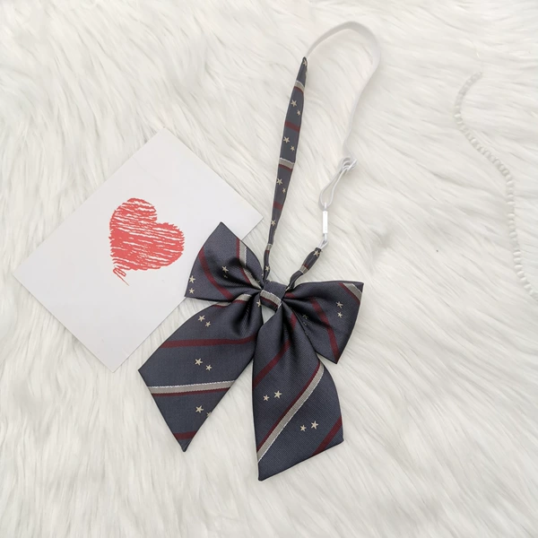 Gray five-pointed star bow tie 12*15cm