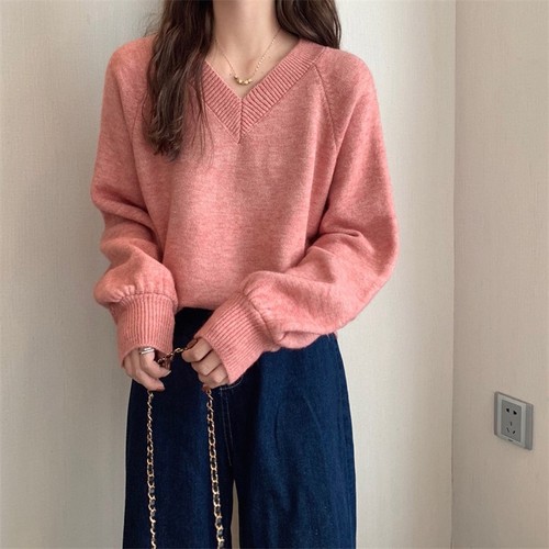 Women's V-neck sweater for autumn and winter, turtleneck knit top, loose and lazy style, Korean version women's clothing