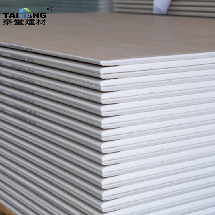 Exportado a África Placa de yeso a prueba de humedad Decoración del techo Placa de yeso Decoración del techo