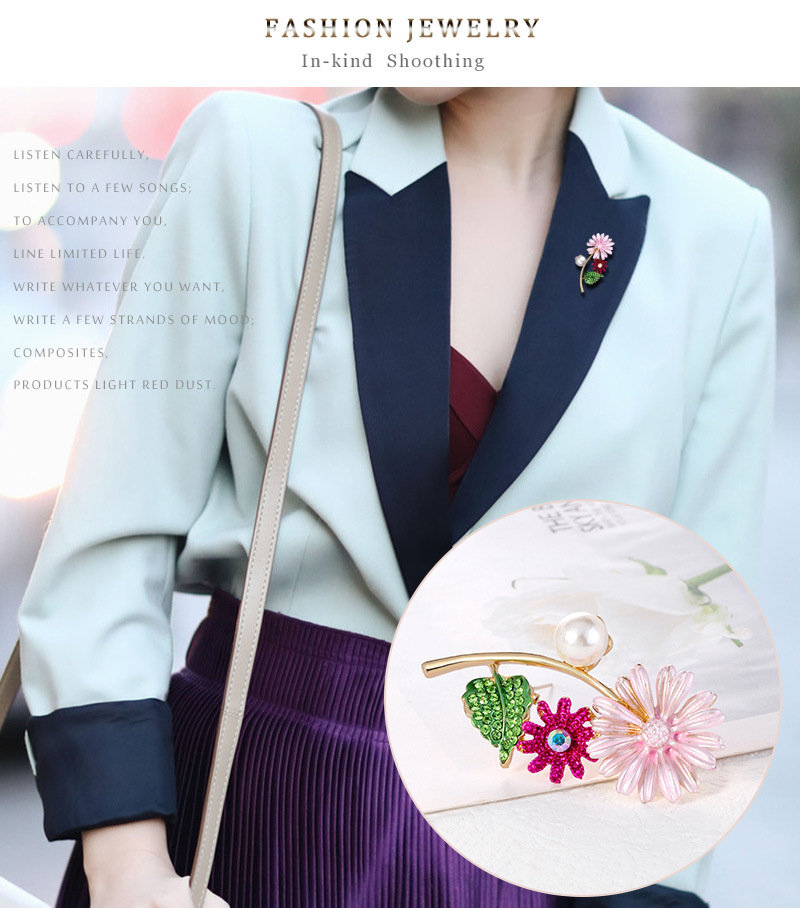 Korean New Pink Flower Brooch Creative Fashion Alloy Oil Drip Flower Brooch Wholesale display picture 2