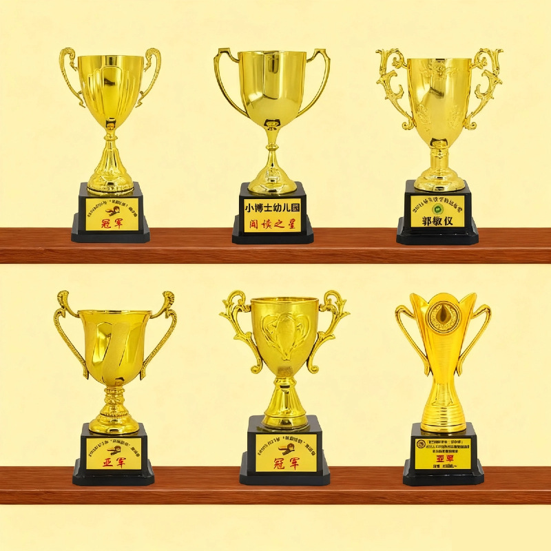 Trofeos de Oscar pequeños juegos escolares de entrenamiento trofeos de plástico para premios trofeos de juguetes para niños plástico dorado