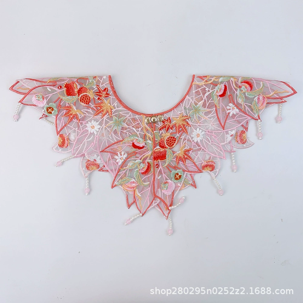 Красный кленовый лист с вышивкой облачного плеча жемчуг