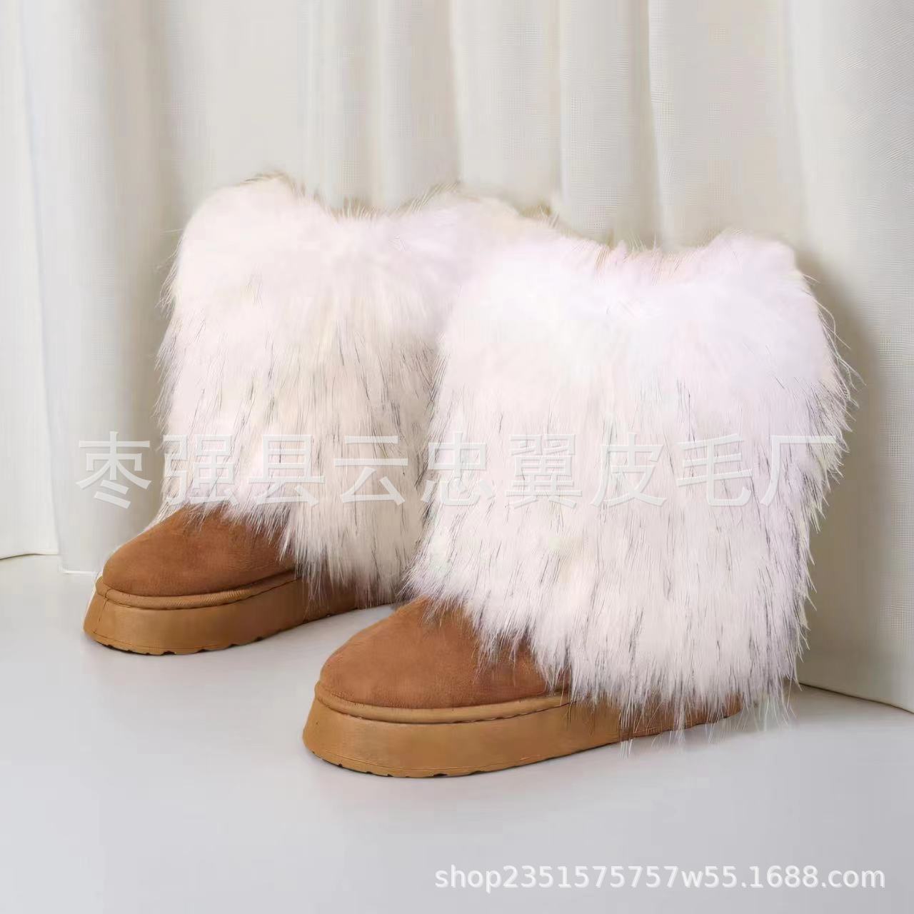 흰색 바탕에 검정색 팁
