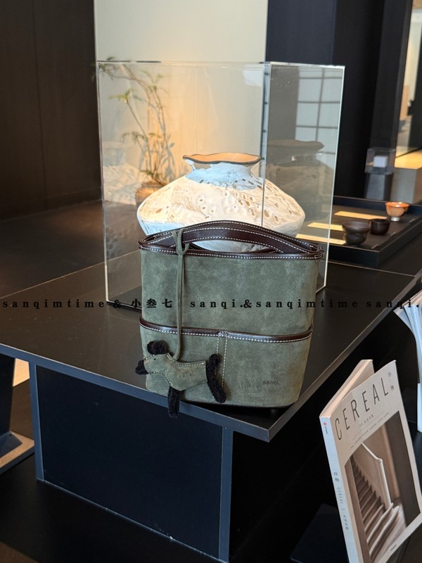 小叁七25秋款手提复古真皮磨砂时髦轻奢女生斜挎包菜篮子2763|undefined
