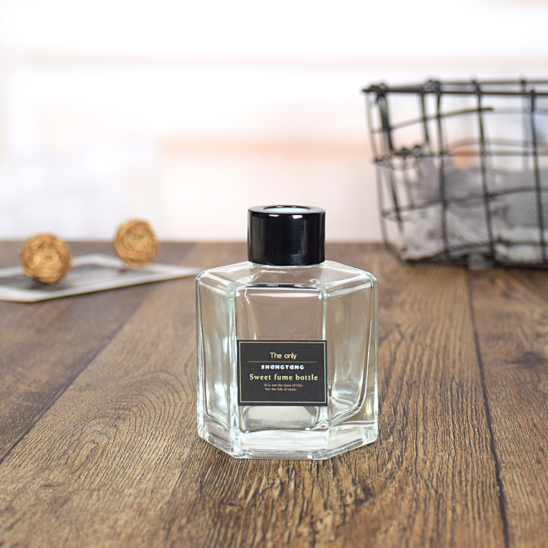 Botella de aromaterapia al por mayor transfronteriza redonda cuadrada 50ml 100ml Frasco de fragancias sin fuego Frasco de vidrio de perfume