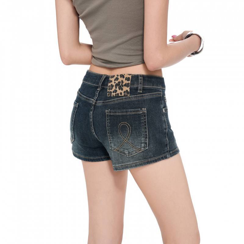 In-Stock Wholesale American-Style Spicy Girl Blue-Gray Low-Waist Denim Shorts for Women, Summer Niche Leopard Print Patchwork Slimming Hot Pants