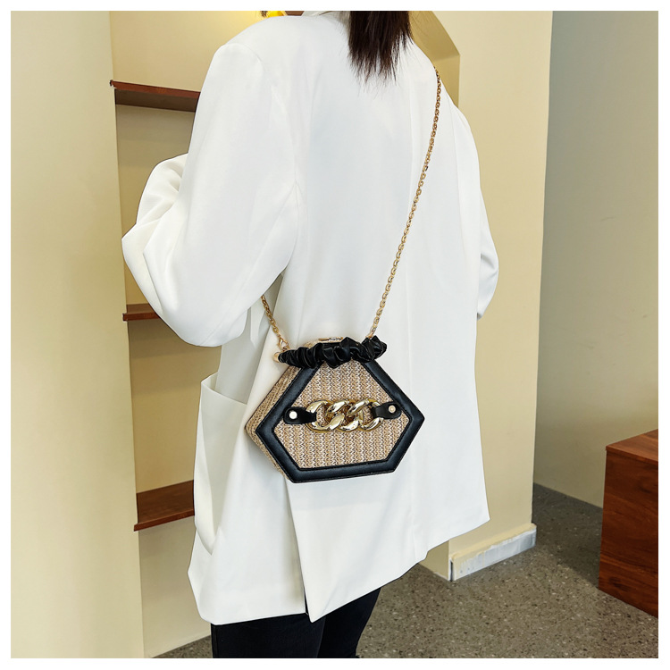 Single Shoulder Strap Strap Type Women's Small Straw Geometric Classic Style Lock Clasp Straw Bag