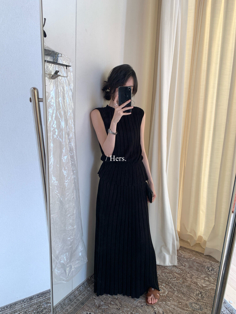 Bộ váy len không tay thắt eo kèm chân váy xếp ly nữ tính — màu đen, màu xám chi tiết 6