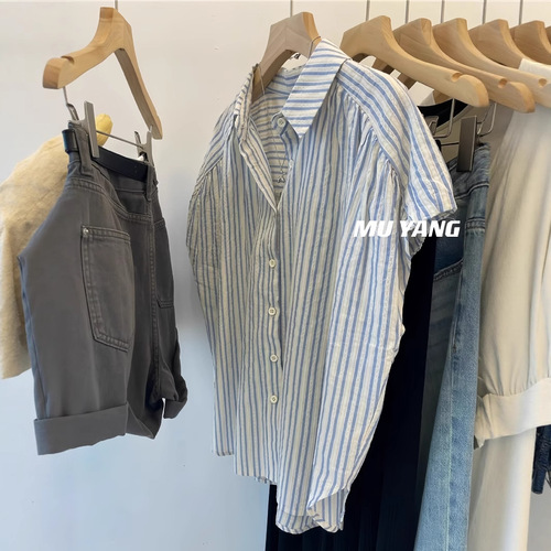 Women's Summer 2025 New French Retro Vibe Short-Sleeve Shirt with Striped Shoulder Design - Slimming Top