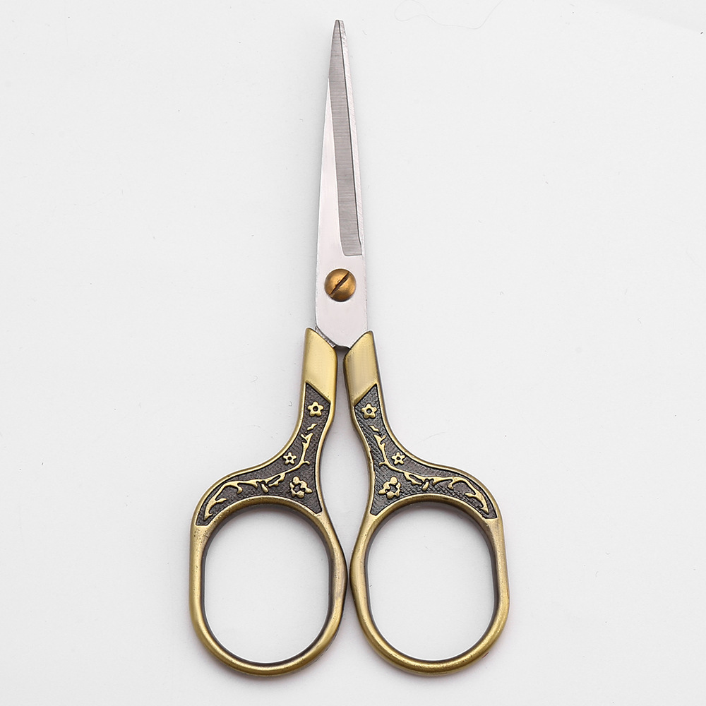 Tijeras clásicas de color bronce DIIY tijeras de bordado cruzado tijeras colgantes frillantes tijeras retrógradas tijeras de bolsas de té