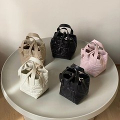 小さなバッグをコントロールしてください！ tourjours ミニ インディアンバッグ 本革 ハンドバッグ バンブーパターン 野菜かご 小さなバケットバッグ