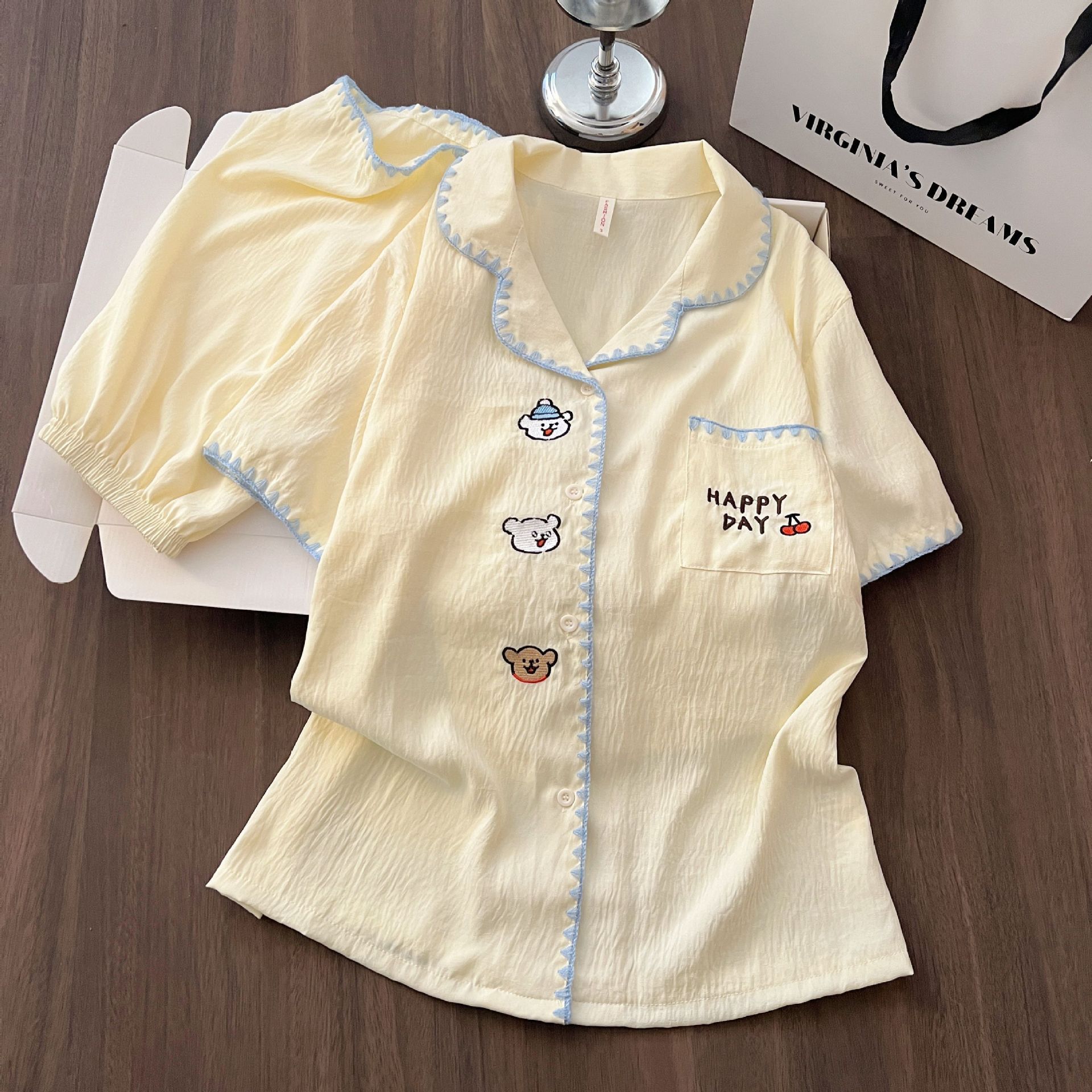 Al por mayor transfronterizo nueva nube de algodón crescente perro manga corta pantalones cortos pijama conjunto de mujeres de verano dulce cardigan ropa para el hogar