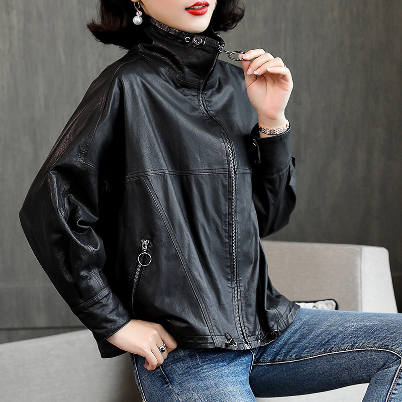 2026 Autumn and Winter New Haining Genuine Leather Jacket for Women, Short Style Sheepskin Korean Style Loose Biker Jacket
