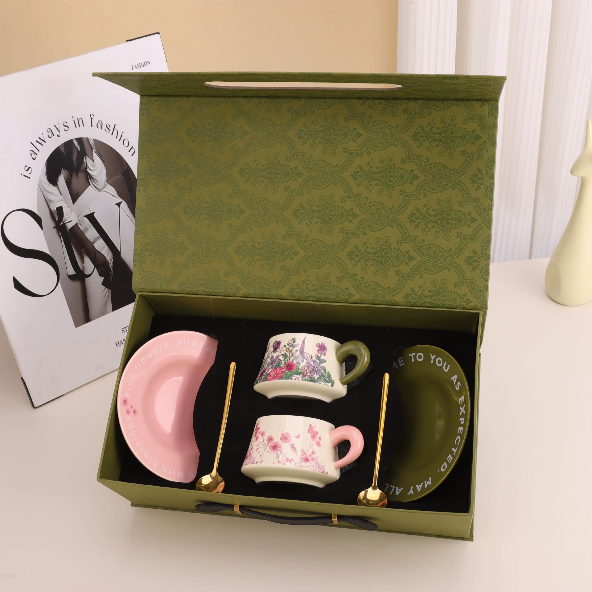 Ceramic Coffee Mug, 330 ml, gift-boxed single or set, porcelain finish
