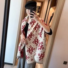 秋冬季新款H围巾女时尚百搭空调房披肩冬季保暖外搭装饰双面双色