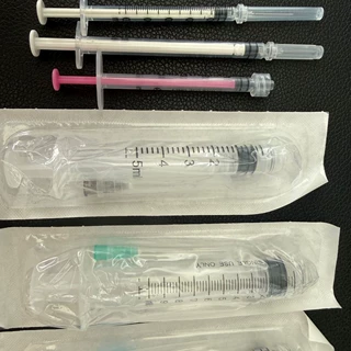 外贸    安全式注射器 3ml 5ml 10ml  自毁式  厂家现发定制