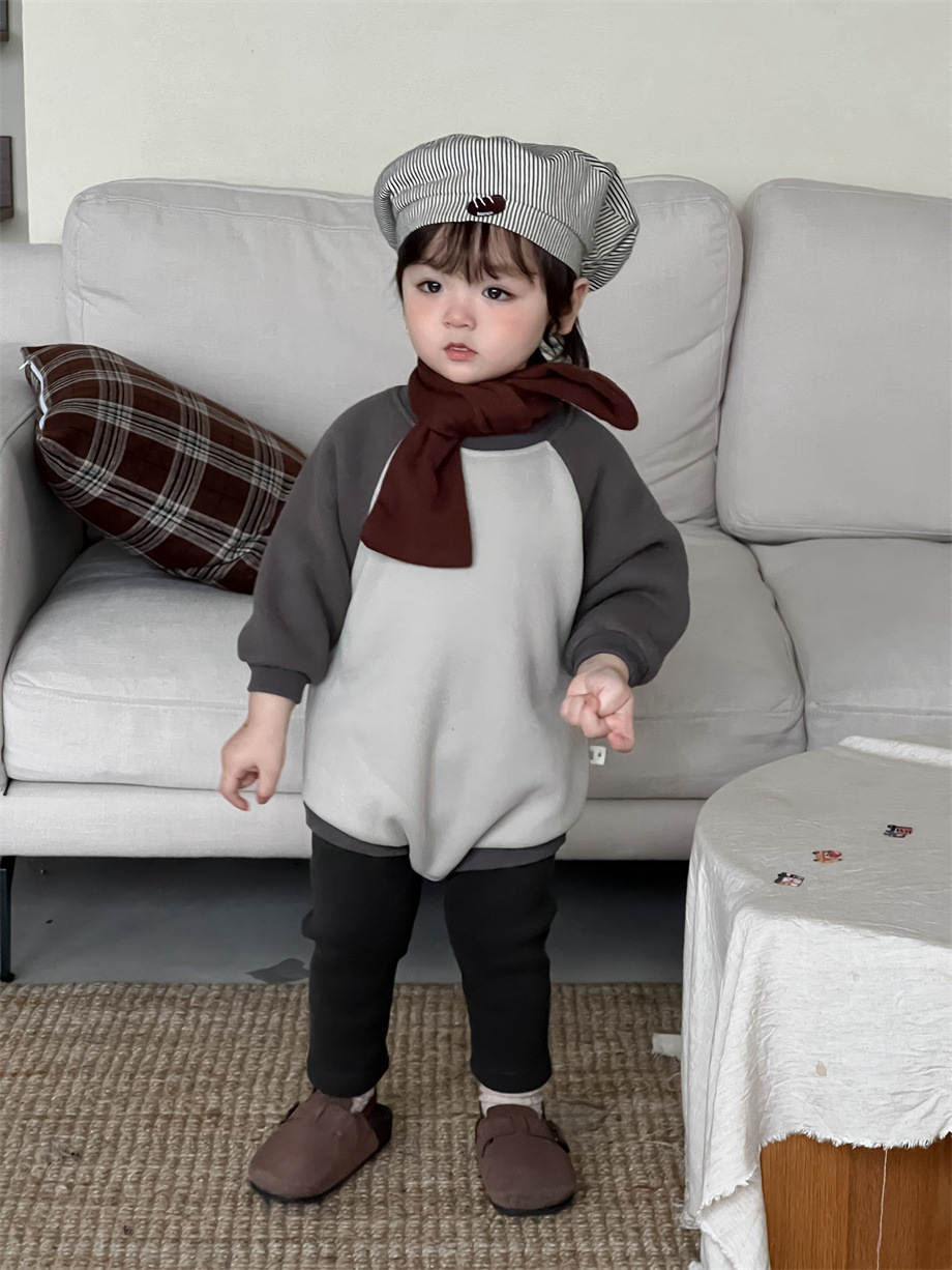 Ropa infantil de otoño y invierno 2024 ropa de bebé de salida 2024 ropa de otoño y invierno ropa infantil coreana de color combinado con ropa de escalada de tercife