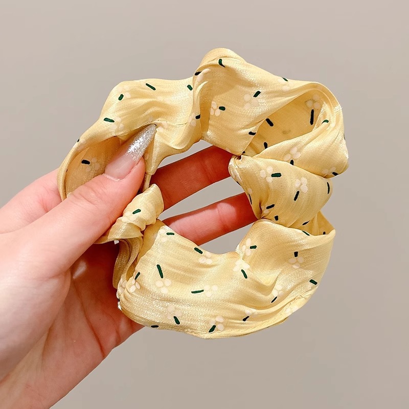 Corbata de pelo de intestino de lunares de crema grande coreana, gomas de goma de cola de caballo suaves para mujer, accesorios para el cabello de bola, accesorios para el cabello, cuerda para la cabeza