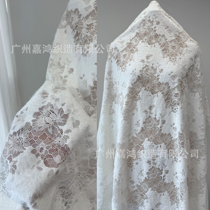 Temperamento francés blanco pluma hilo vestido de encaje otoño invierno vestido de encaje de cola de pez tela de encaje