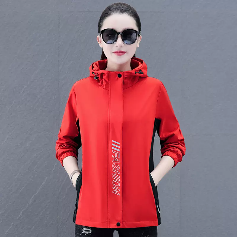 新款时尚休闲春秋款加绒款连帽冲锋衣女2025户外登山女夹克外套