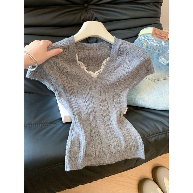 2026 Summer New Style Pure Desire Lace V-Neck Knit Top, Unique and Beautiful Summer Inner Wear, Stunning Hot Girl Top