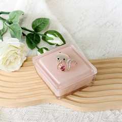 金属製の留め具付きキャンドルカップ