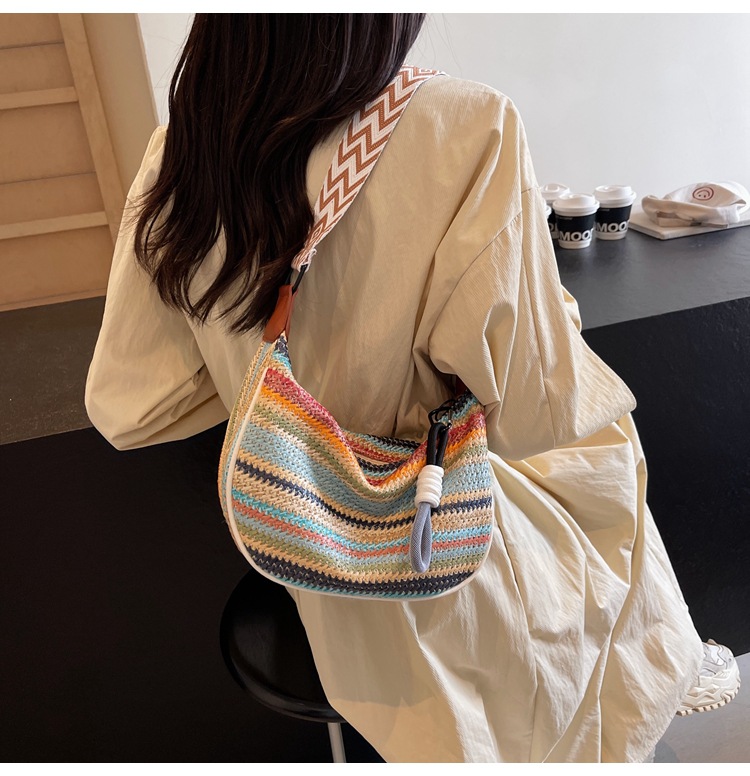 Grass for women with large capacity 2024 new summer niche design woven crossbody dumpling beach bag_voghion.com
