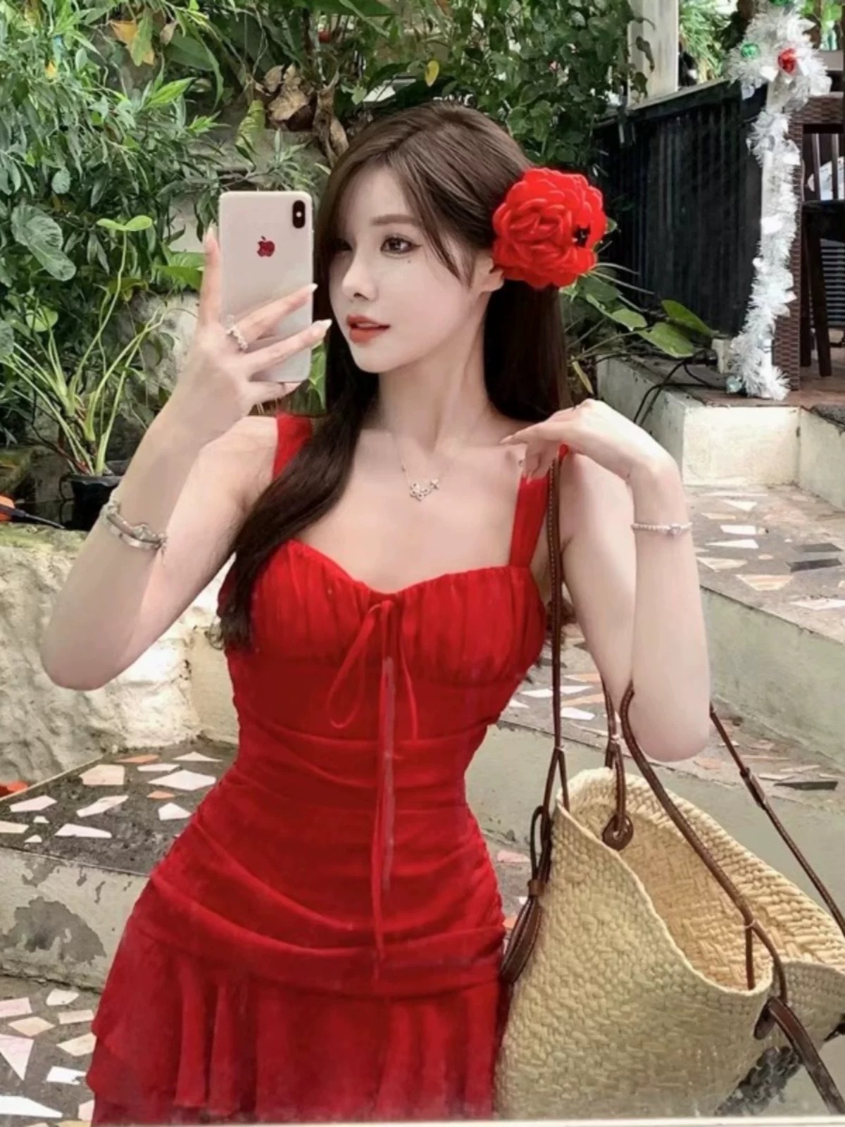 Puramente deseoso diseño irregular vestido corto de cintura roja temperamento elegante cintura delgada trajes de baño unidos para mujeres verano