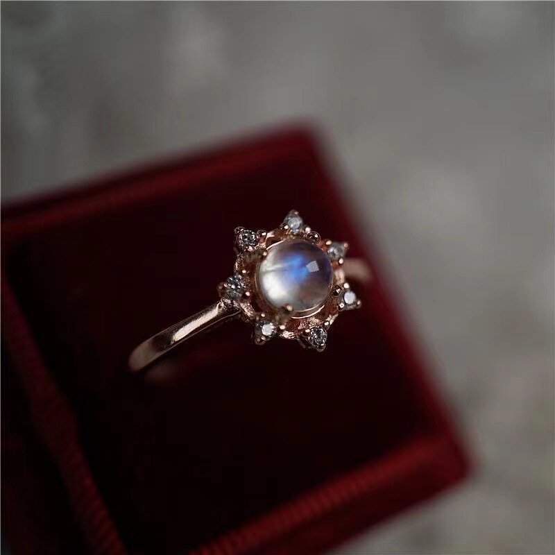 New Natural Moonstone Snowflake Snowflake Opening Ring Women Shiny Crystal Girl Rose Gold Birthday Gift for Women