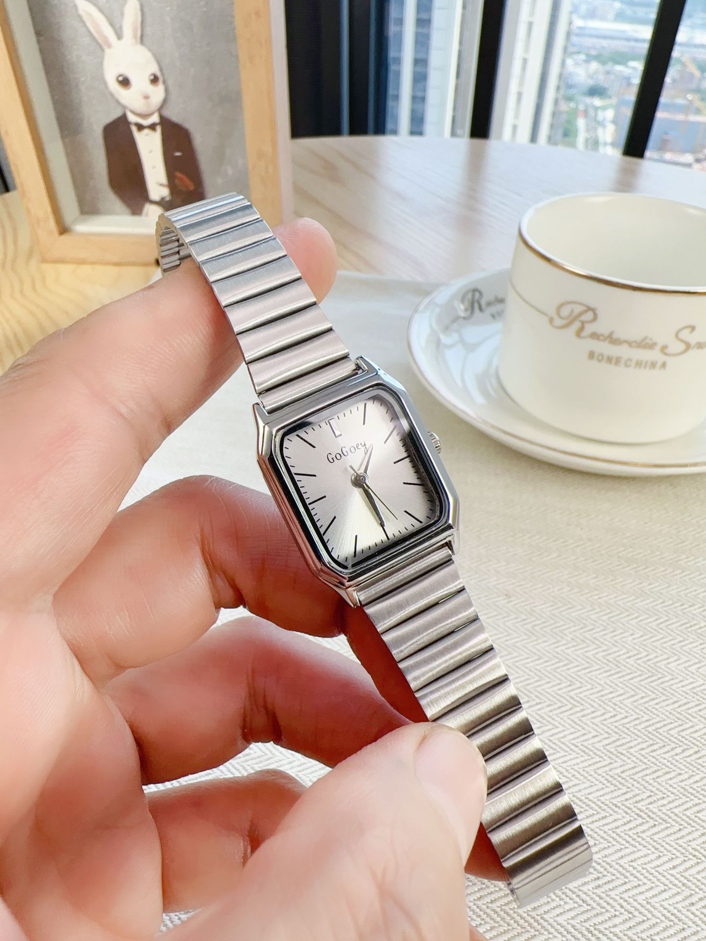 50g Weight Ordinary Glass Mirror Material Vintage Style Classic Style Geometric Concealed Buckle Quartz Women's Watches