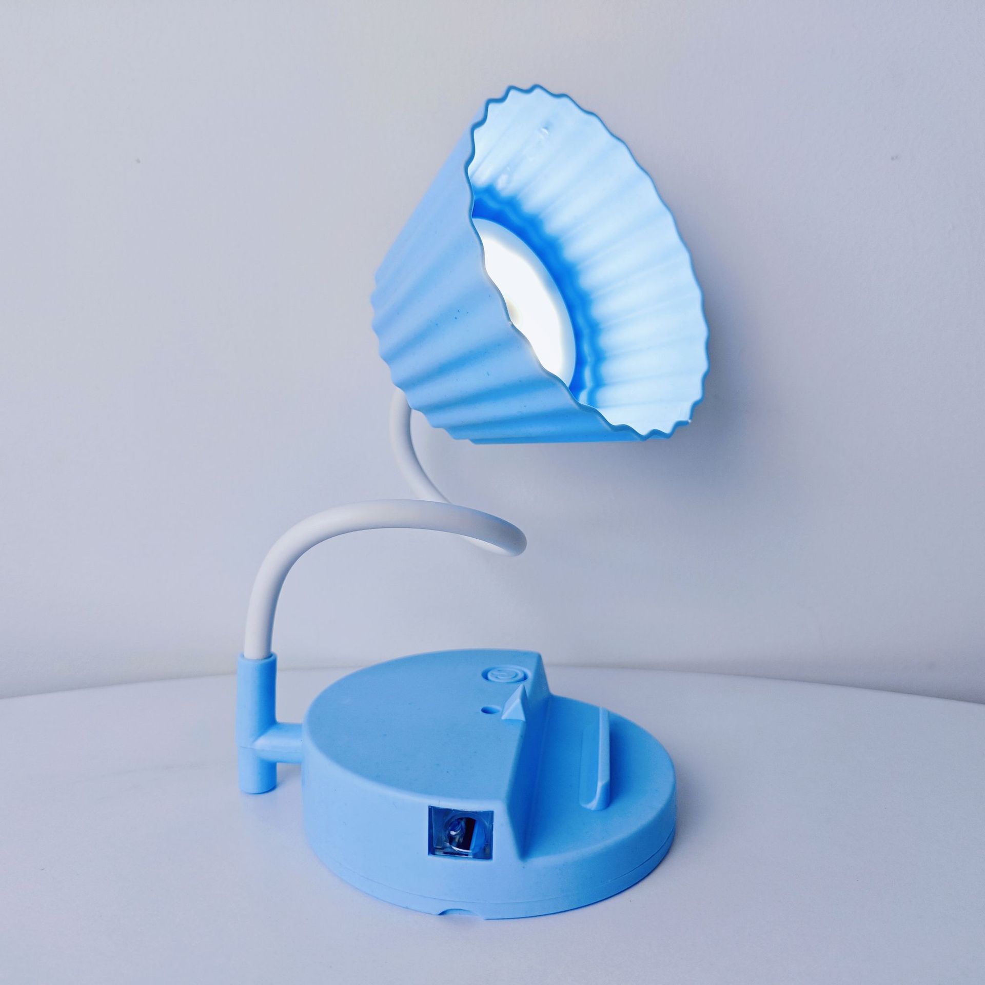 533-블루 연필깎이 학습 테이블 램프