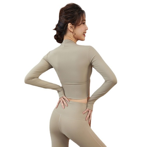 Women's Spring and Summer Yoga Top with Bra Cup, Breathable, Quick-Drying, Elastic Short-Sleeve Base Layer Shirt for Running and Fitness Training