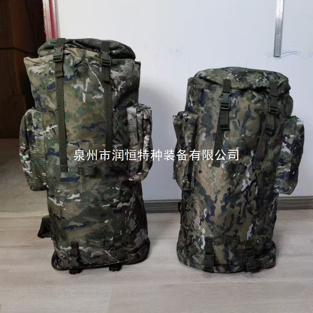 Climbing capacious camouflage backpack for hiking