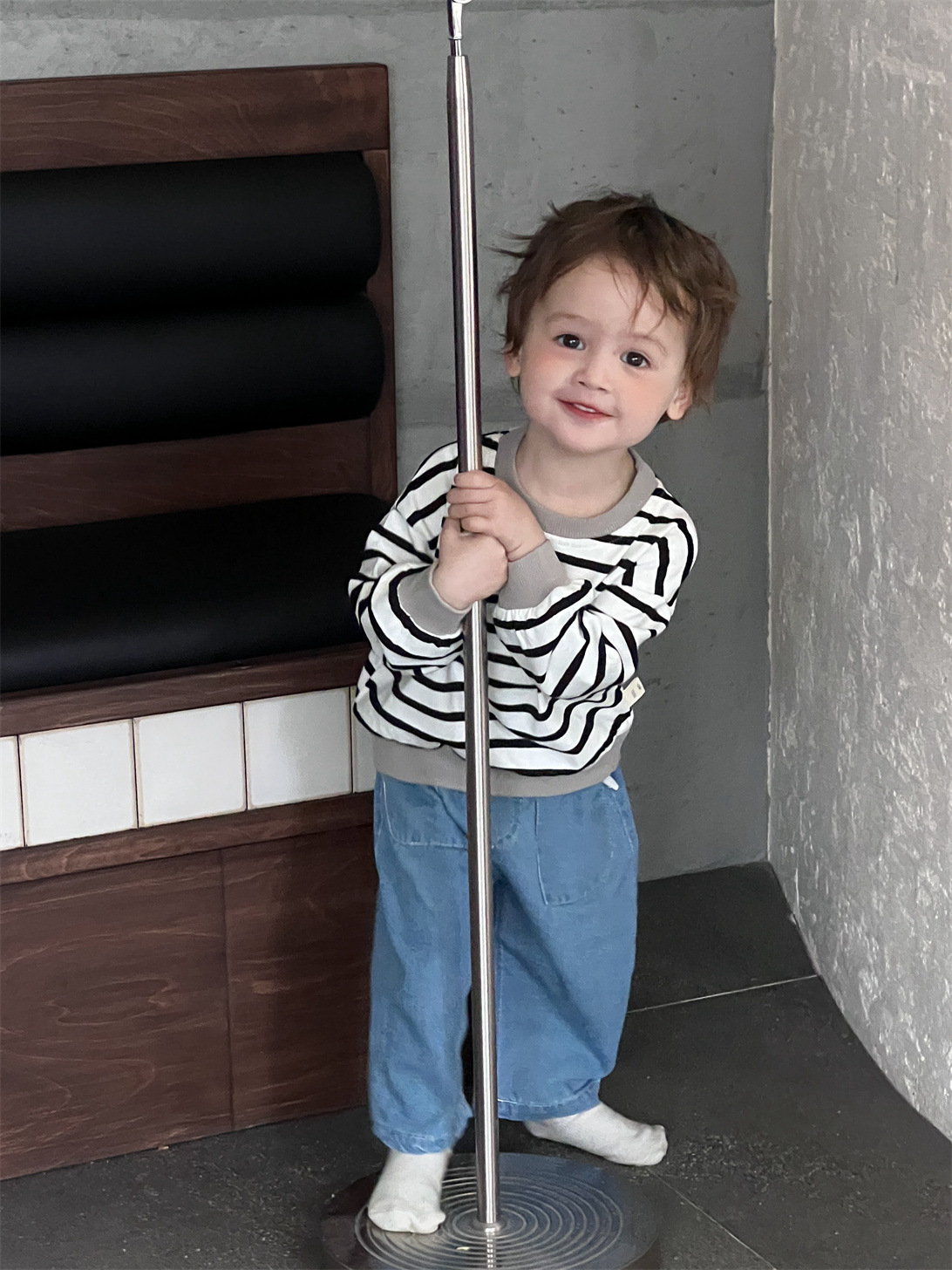 Niños de otoño a rayas suéter jeans set coreano ropa infantil 2026 nuevo otoño bebé ropa de otoño set de dos piezas image 5