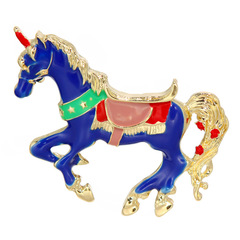 Fashionable niche design oil enamel horse brooch, stylish temperament animal pin, versatile accessories for suits, sweaters, and various clothing matching.