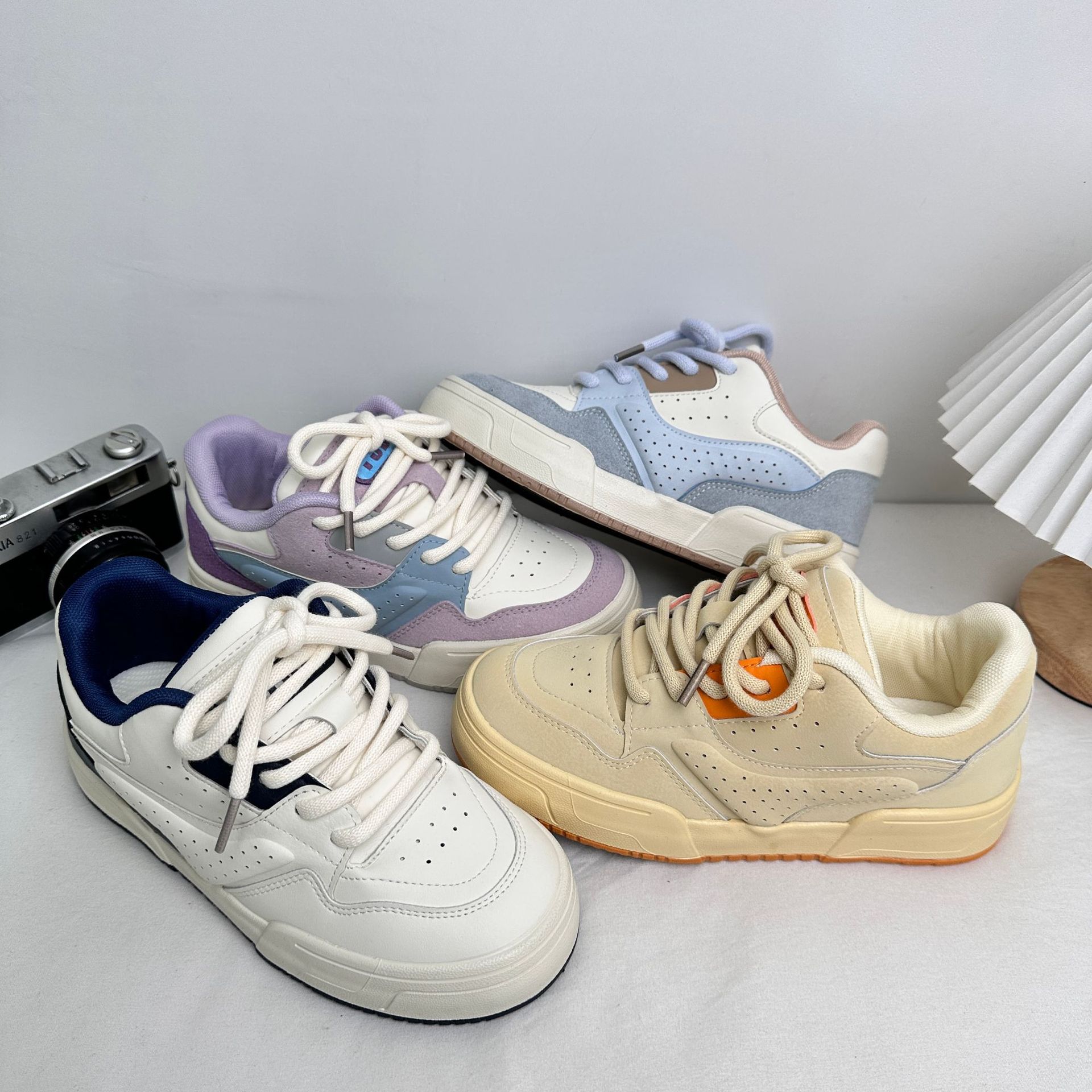 Zapatos de skate de tendencia de suela gruesa de onda lejana para niños estudiantes 2025 primavera zapatos de lona deportivos de lengua gruesa zapatos de mujer de todo fósforo image 1