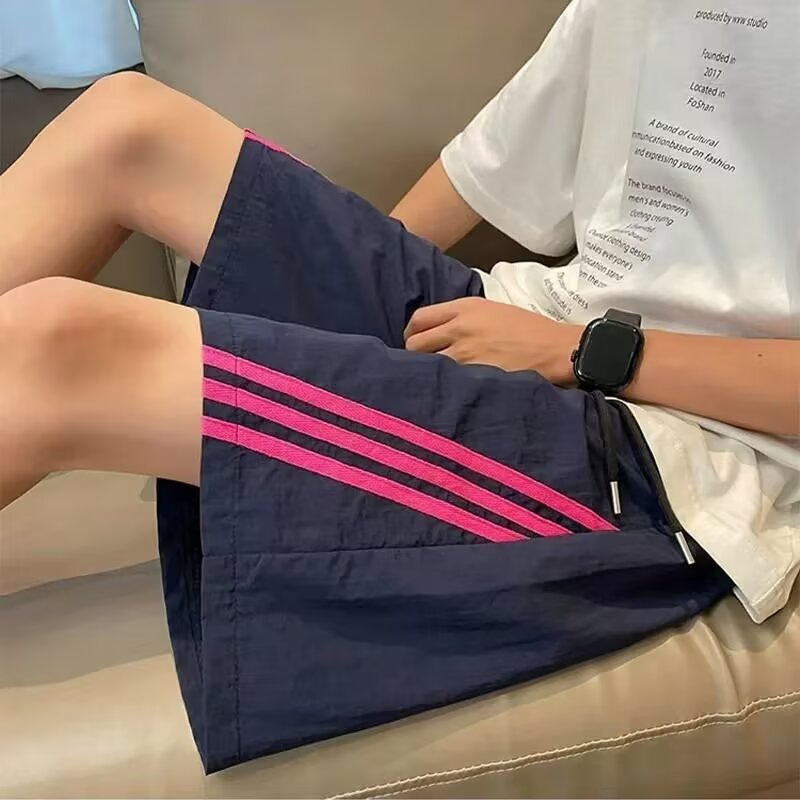 Casual American Three-Stripe Quick-Drying Shorts Men's Thin Summer Breathable Five-Point Pants Loose Beach Sports Pants Casual American Three-Stripe Quick-Drying Shorts Men's Thin Summer Breathable Five-Point Pants Loose Beach Sports Pants