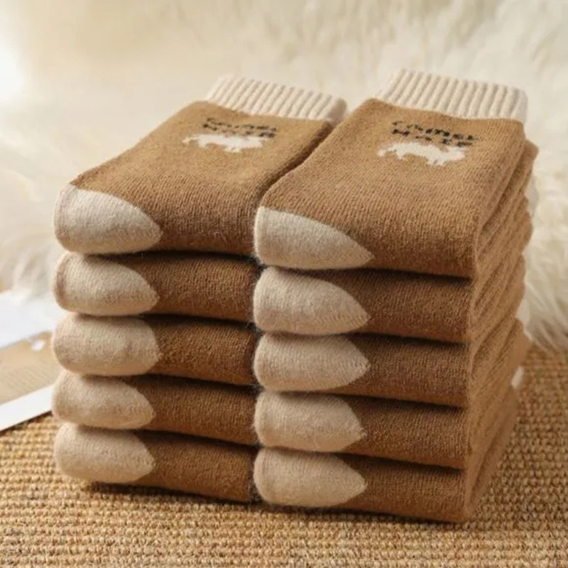 Men's And Women's Winter Thickened Warm Terry Warm Camel Fleece Socks Northern Camel Fleece Socks To Keep Out The Cold