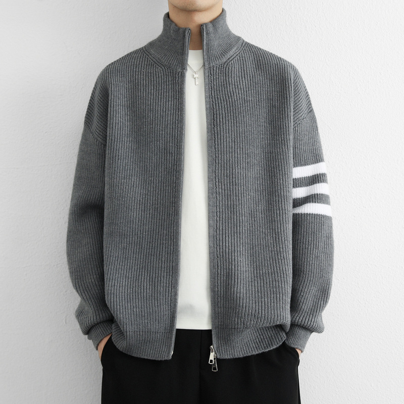 Trendy European-style three-stripe stand-up collar cardigan sweater, new autumn and winter light luxury fashion men's casual knitwear Trendy European-style three-stripe stand-up collar cardigan sweater, new autumn and winter light luxury fashion men's casual knitwear