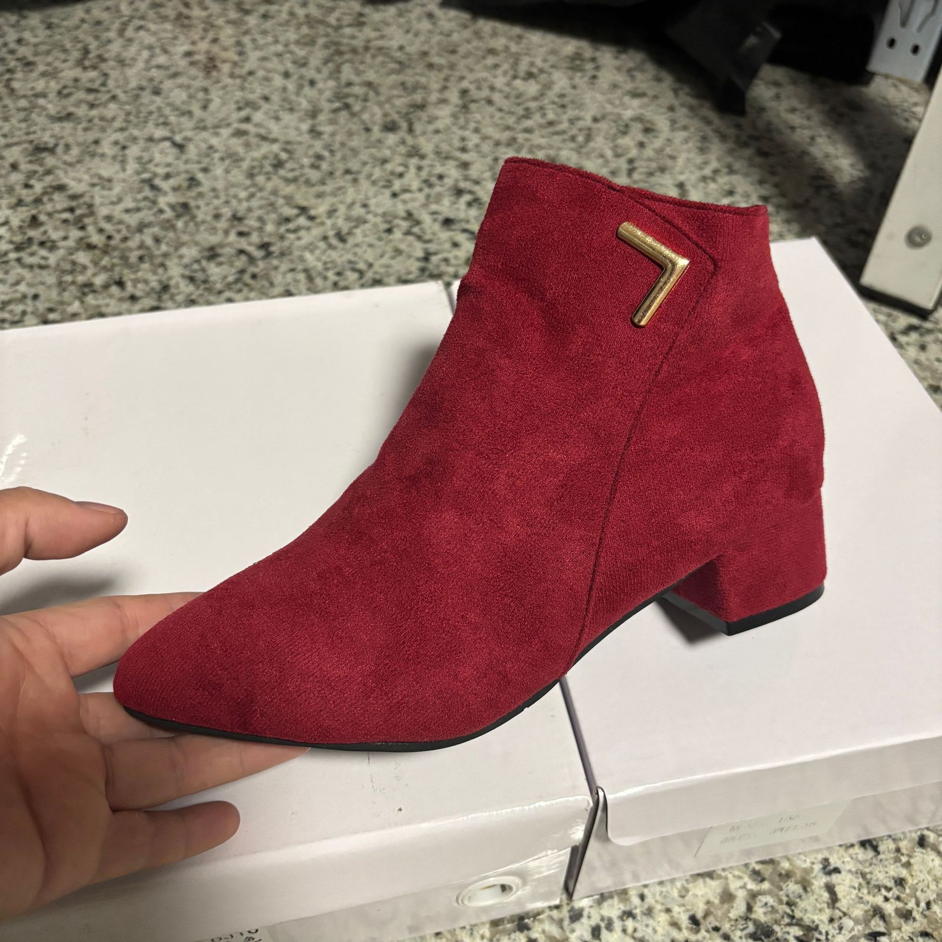 버건디(스웨이드)