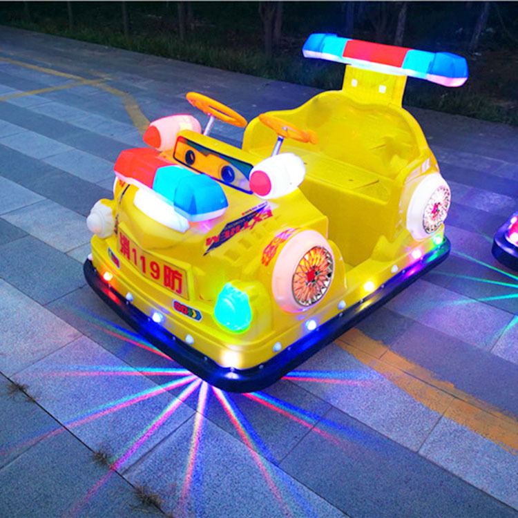 Vehículo todoterreno al aire libre para niños karting eléctrico mayorista para dos personas puede sentarse en línea cuadrada popularidad de los fabricantes de automóviles de choque