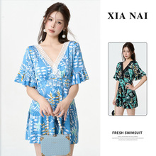 厂家直销碎花泳衣2025新款女连体显瘦遮肚游泳衣保守大码妈妈泳装
